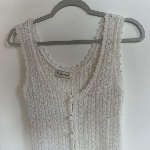Nicholas Fine Knit Scoop Neck S/Less Top Cotton Blend White Front Buttons Sz M - Picture 2 of 5